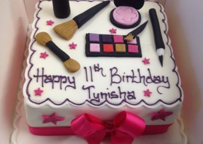 Make Up Cake