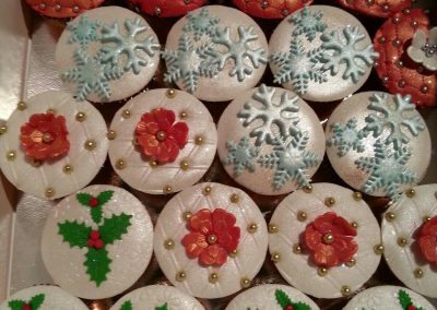 Mixed Christmas Cupcakes