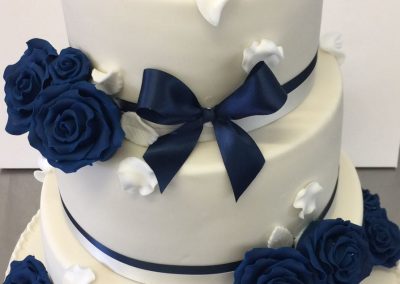 Blue Roses Cake
